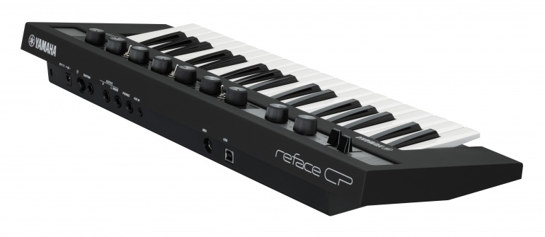 Yamaha reface YC (vista trasera)
